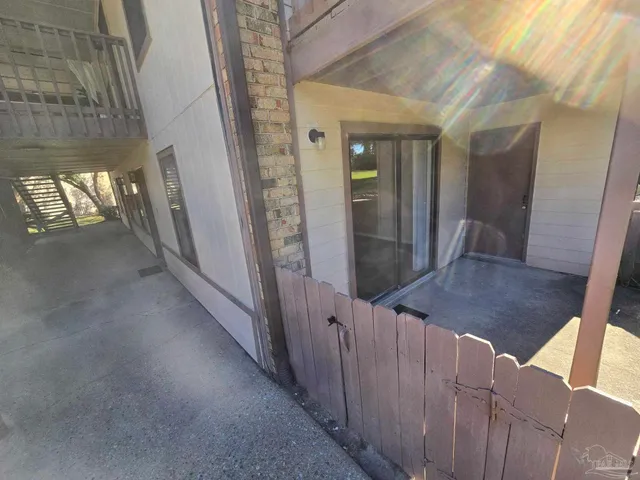 $1,400 | 2303 West Michigan Avenue, Unit B10, Pensacola, FL 32526