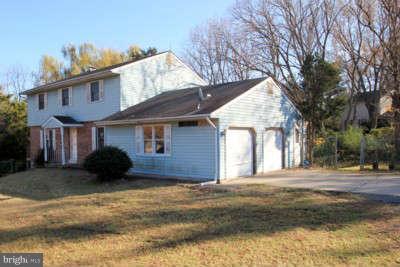 11700 Fernshire Road Gaithersburg, MD 20878 - Photo 1 of 7 Exterior (Front)