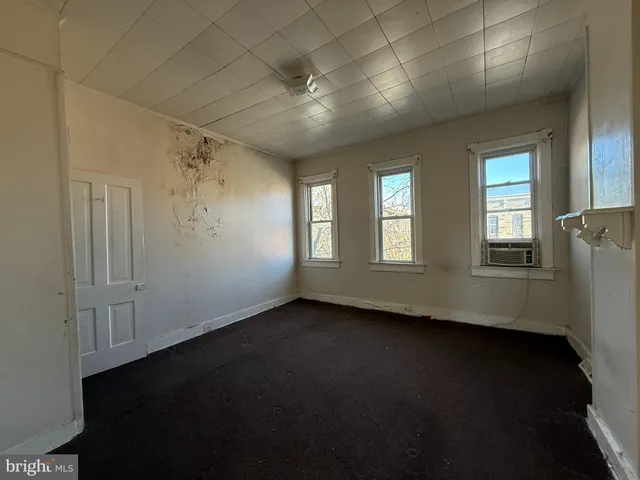 $54,900 | 1552 North Carey Street, Baltimore, MD 21217