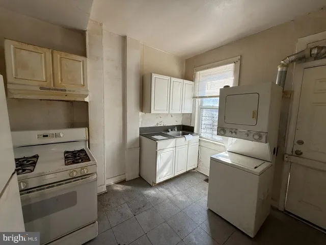 $54,900 | 1552 North Carey Street, Baltimore, MD 21217