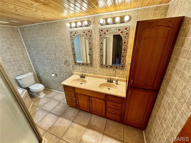 $590,000 | 24129 Granite Avenue, Lewistown, MO 63452