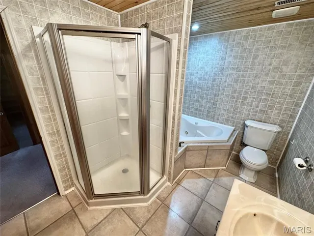 $590,000 | 24129 Granite Avenue, Lewistown, MO 63452