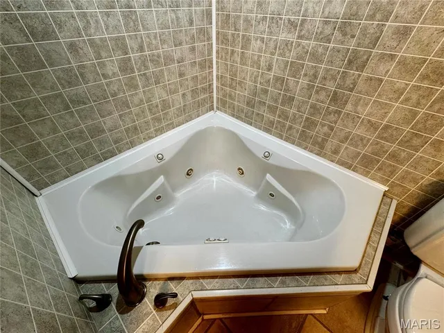 $590,000 | 24129 Granite Avenue, Lewistown, MO 63452