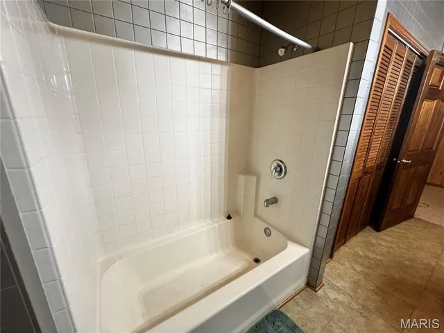 $590,000 | 24129 Granite Avenue, Lewistown, MO 63452