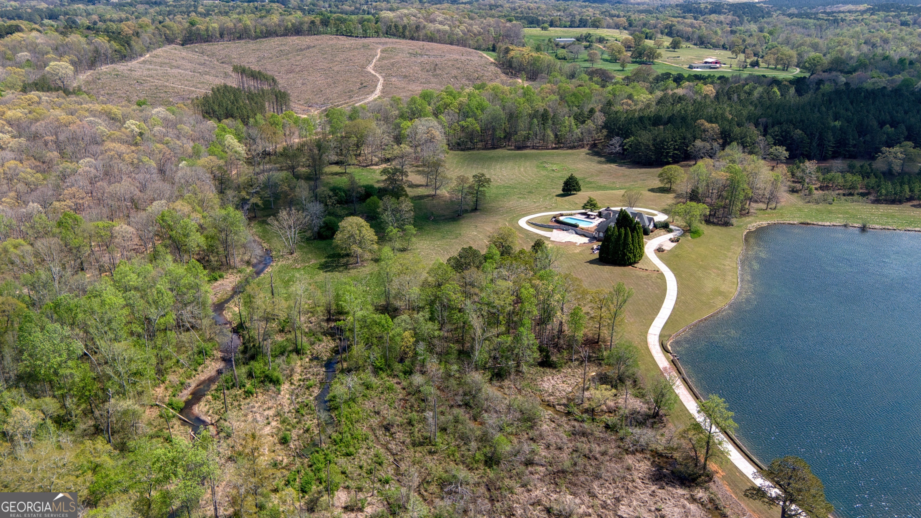 431 Abrams Road Southeast Silver Creek, GA 30173 - Photo 7 of 82