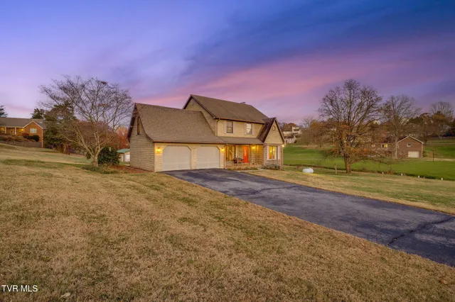 $550,000 | 124 Highland Hills Drive, Gray, TN 37615
