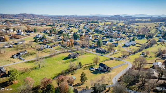 $550,000 | 124 Highland Hills Drive, Gray, TN 37615