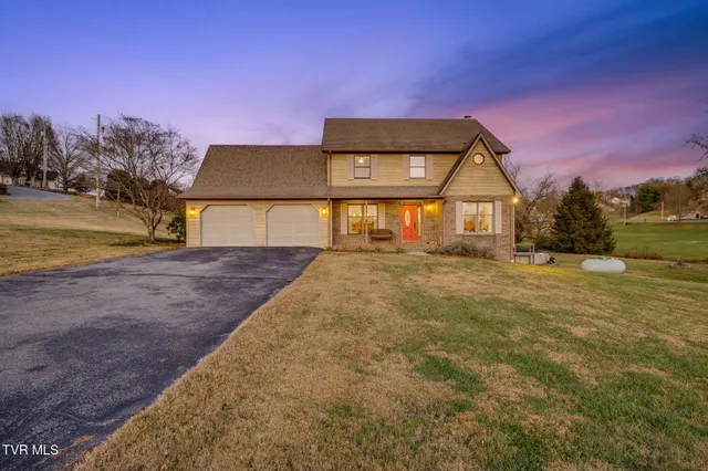 $550,000 | 124 Highland Hills Drive, Gray, TN 37615
