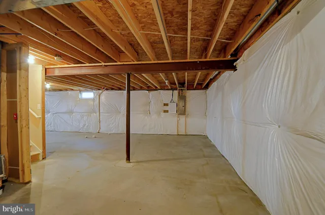 $435,900 | 112 Smoke House Court, Stephens City, VA 22655