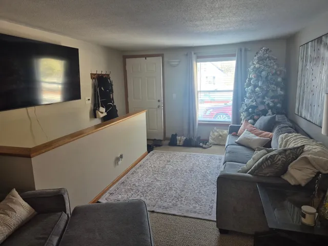 $589,000 | 1620 Stillwater Street, St. Paul, MN 55110