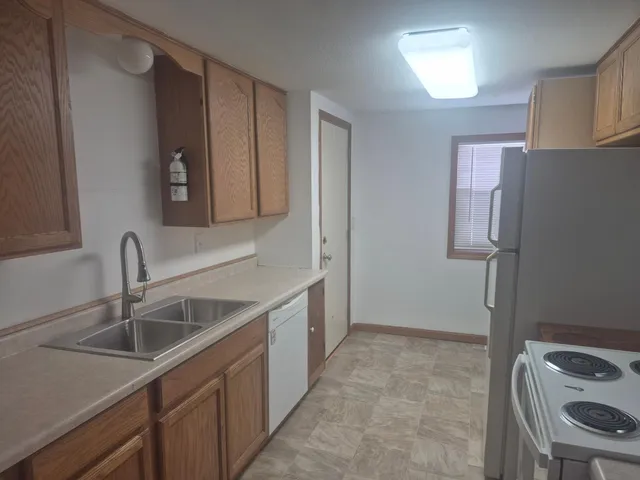 $589,000 | 1620 Stillwater Street, St. Paul, MN 55110