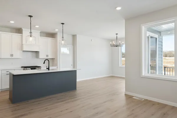 $594,750 | 11549 202nd Street West, Lakeville, MN 55044