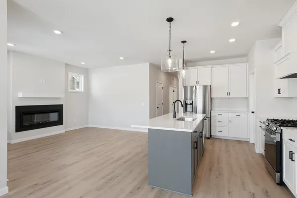 $594,750 | 11549 202nd Street West, Lakeville, MN 55044