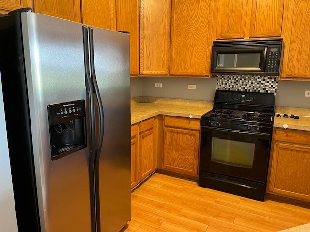 311 Springbrook Trail South, Unit 311 Oswego, IL 60543 - Photo 2 of 12