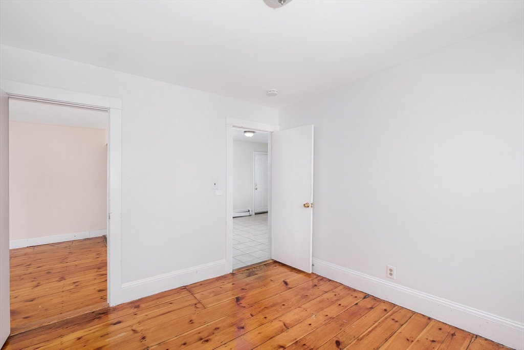 12 Kilby Street, Unit 2R Somerville, MA 02143 - Photo 8 of 19 a view of room