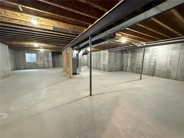 $375,000 | 1003 George Street, Effingham, KS 66023