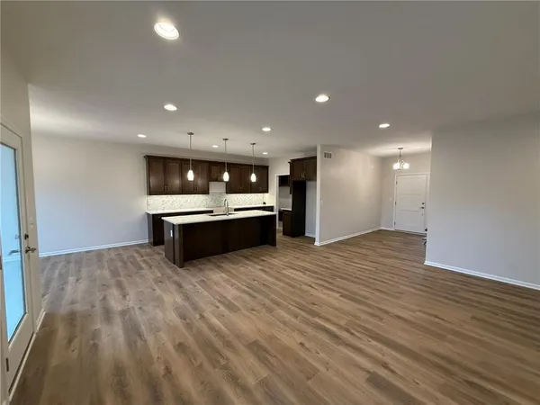 $375,000 | 1003 George Street, Effingham, KS 66023