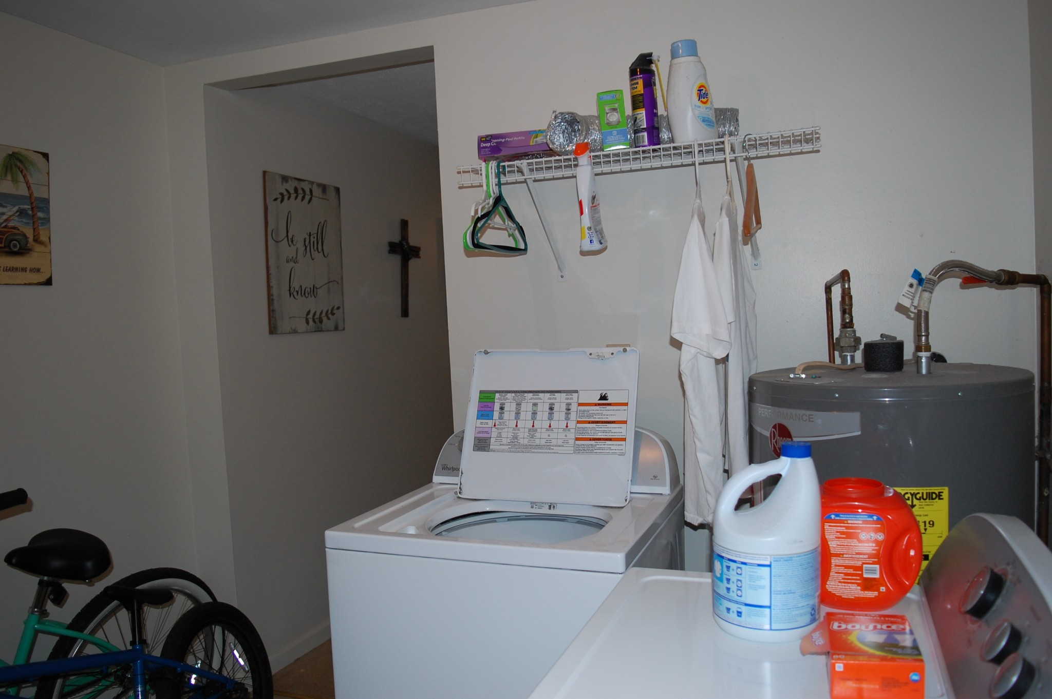 3301 Rossview Road Clarksville, TN 37043 - Photo 8 of 14 a utility room with dryer and washer
