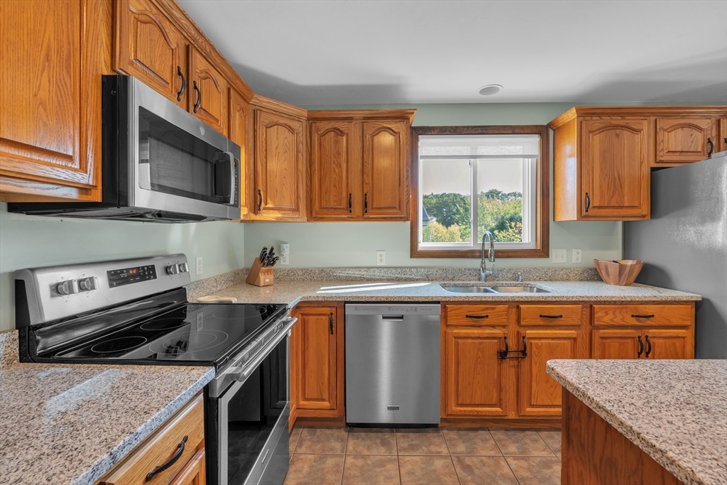 16 Richards Avenue Rutland, MA 01543 - Photo 12 of 39 Gallery Image 12