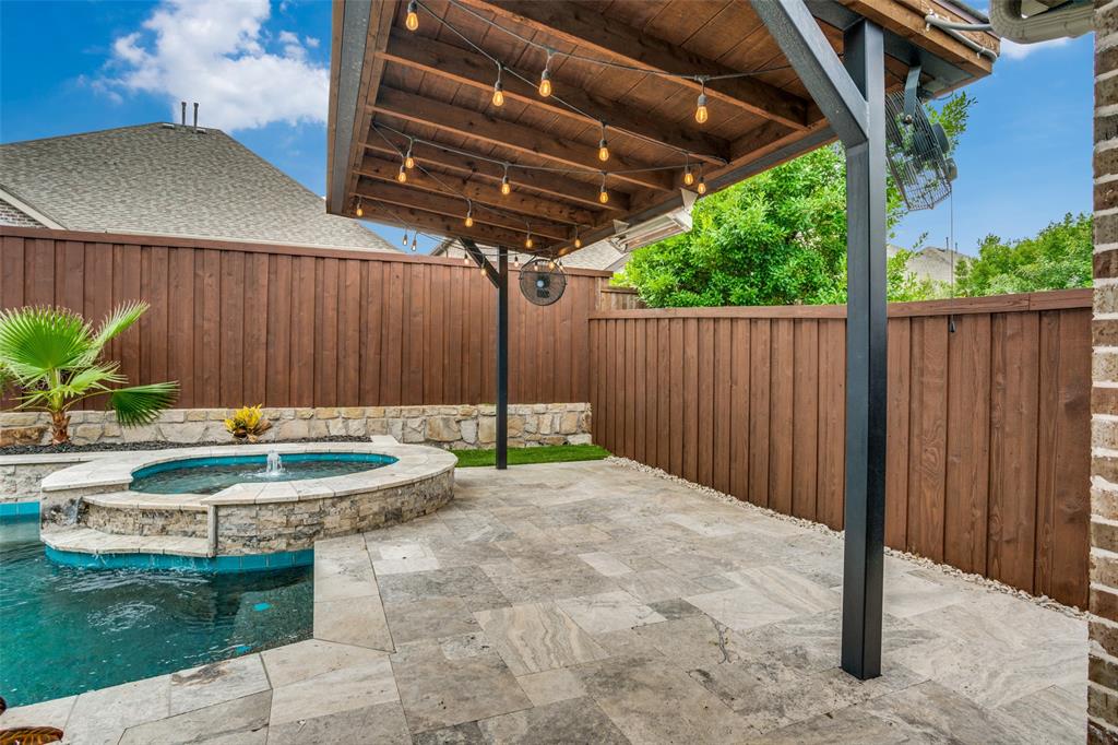 2348 Mare Road Carrollton, TX 75010 - Photo 17 of 21