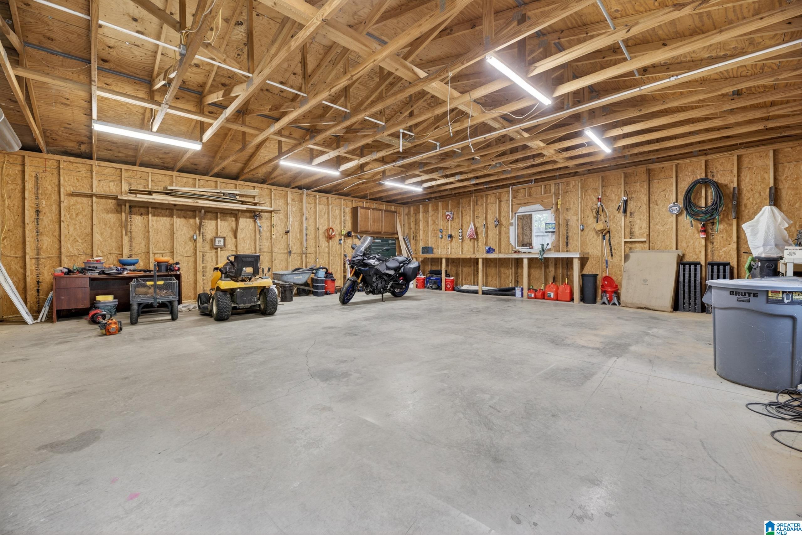 1424 Dearmanville Road Anniston, AL 36207 - Photo 40 of 43