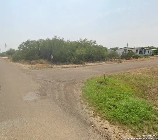 $24,000 | 211 Hawk Street, Zapata, TX 78076
