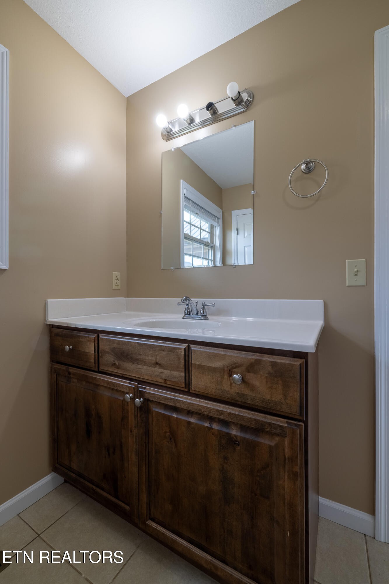 140 Washita Rutledge, TN 37861 - Photo 26 of 38 a view of washer and dryer