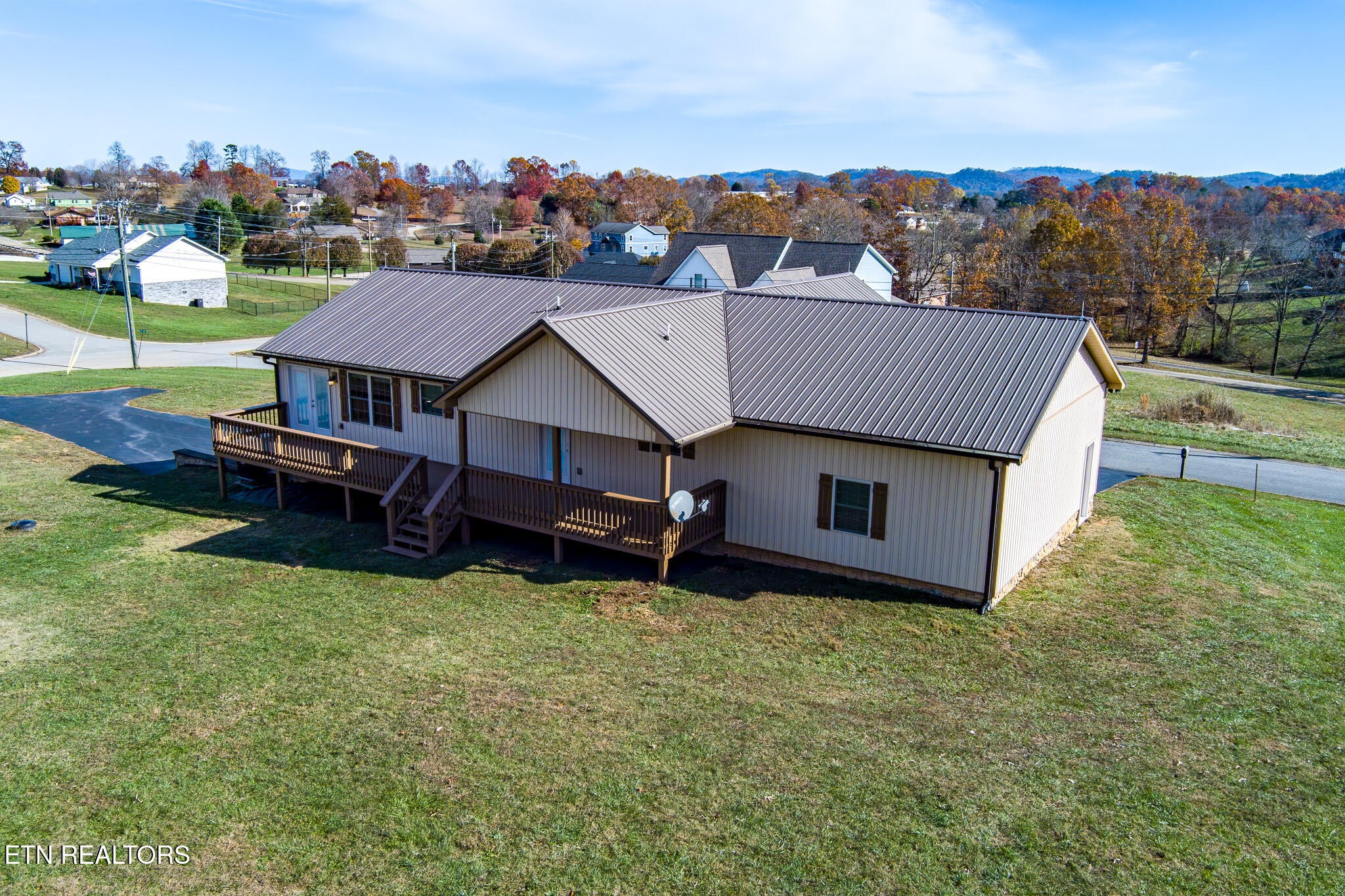 140 Washita Rutledge, TN 37861 - Photo 5 of 38 an aerial view of a house