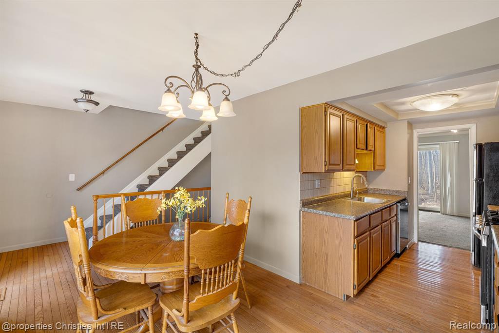 1413 Oakbrook Rochester Hills Rochester, MI 48307 - Photo 6 of 30