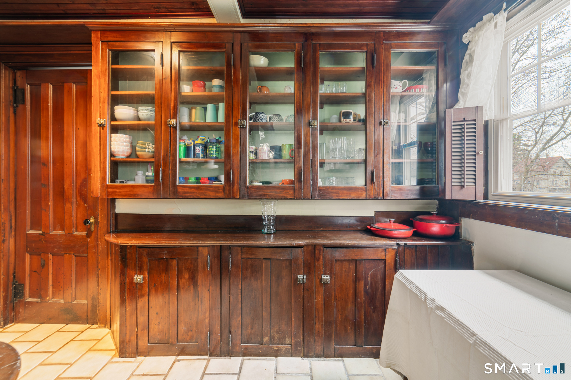 4 Washington Heights Meriden, CT 06451 - Photo 12 of 42