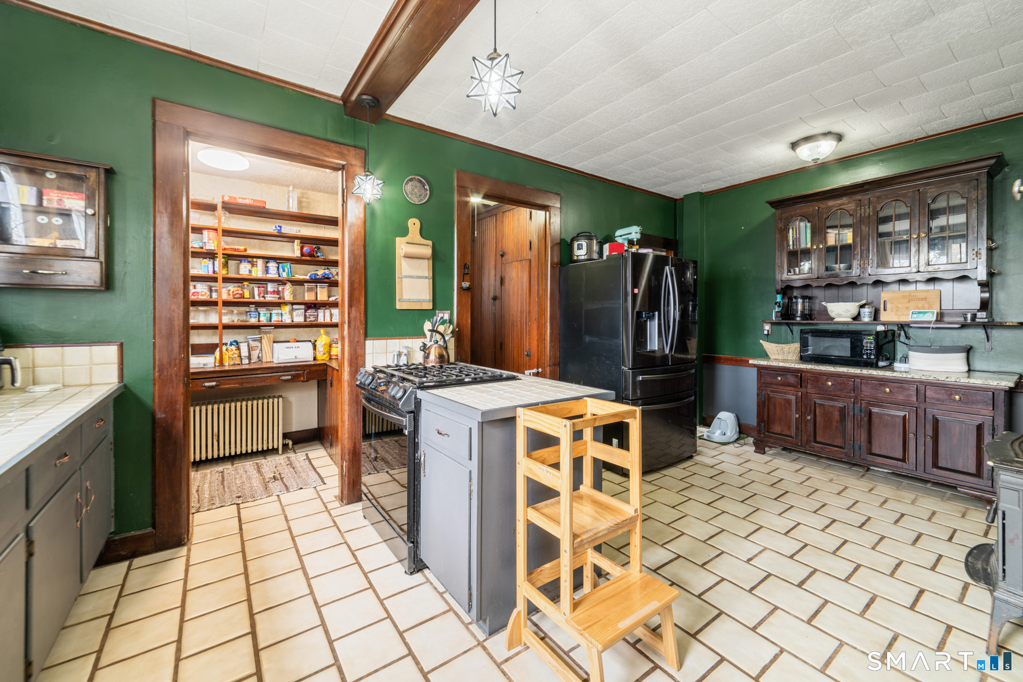 4 Washington Heights Meriden, CT 06451 - Photo 13 of 42