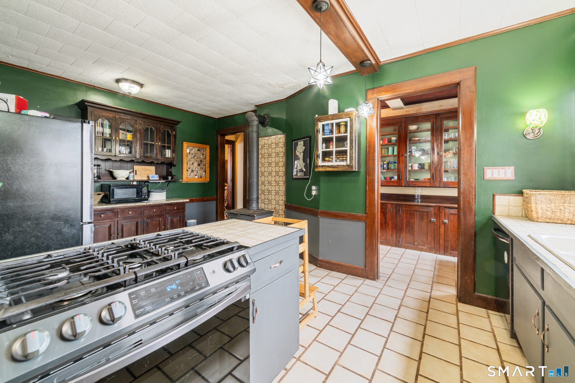 4 Washington Heights Meriden, CT 06451 - Photo 14 of 42