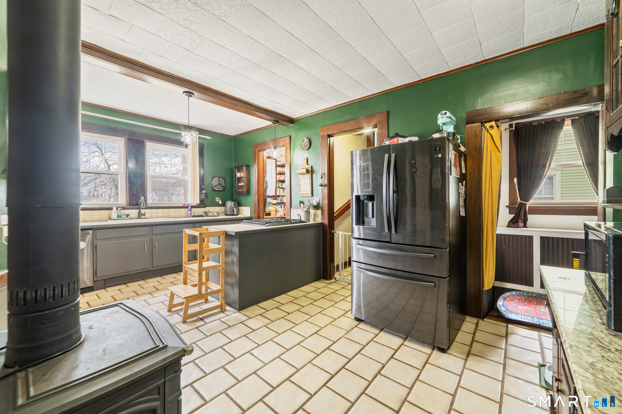 4 Washington Heights Meriden, CT 06451 - Photo 16 of 42