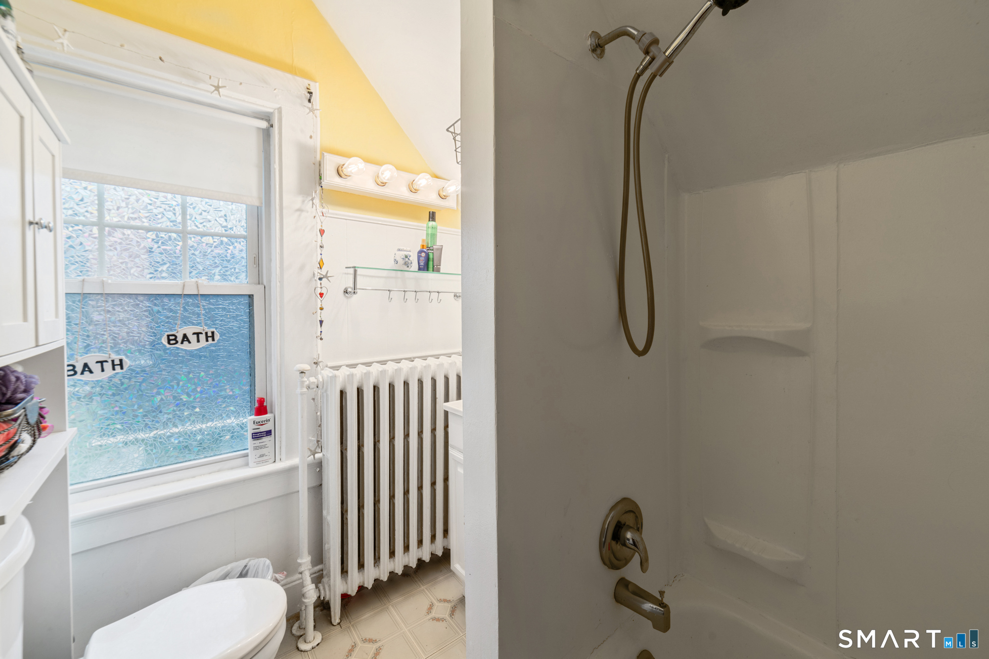 4 Washington Heights Meriden, CT 06451 - Photo 35 of 42 third floor