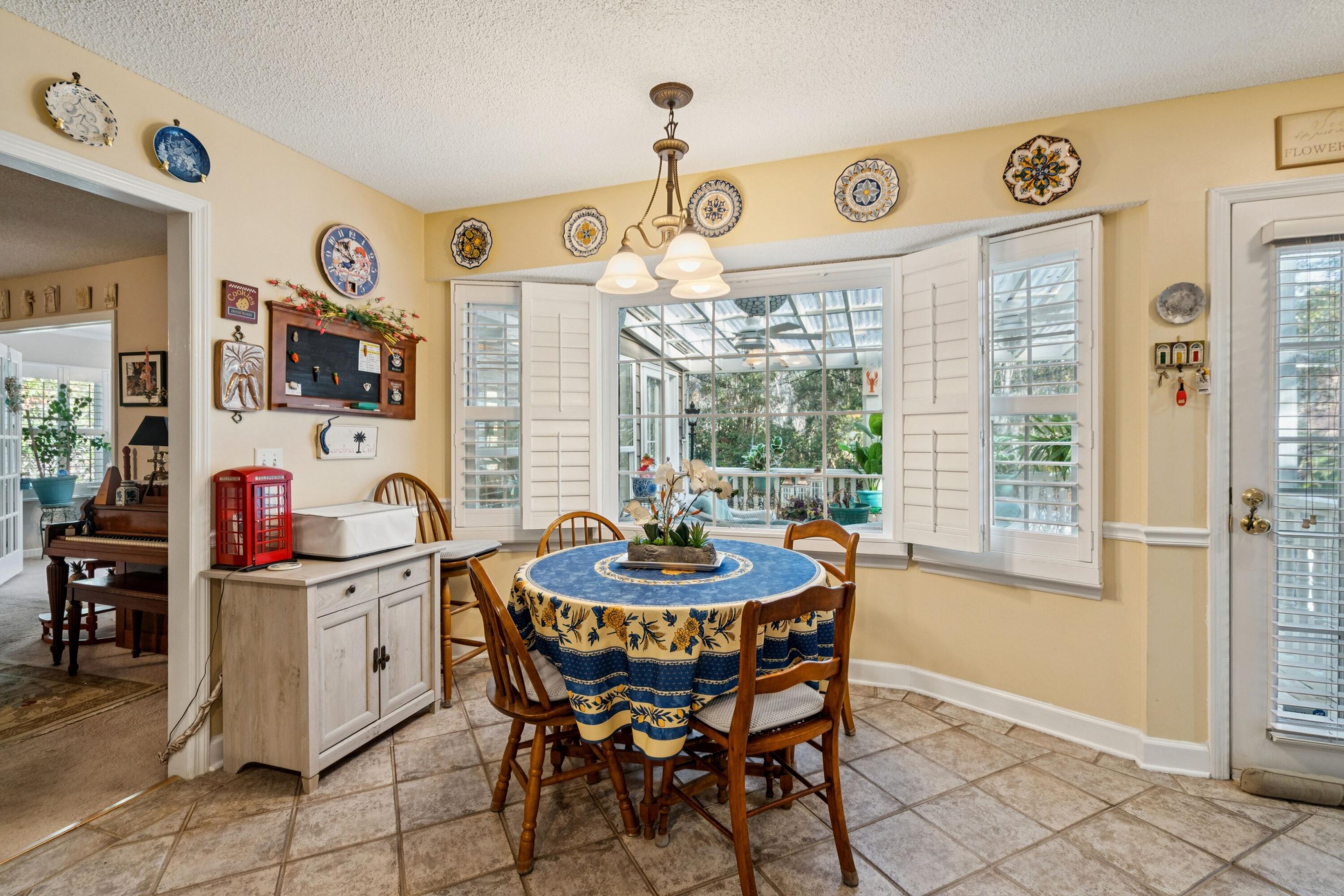 108 Old Postern Road Summerville, SC 29483 - Photo 13 of 57 012_108oldposternrd-keeneyemarketing-018