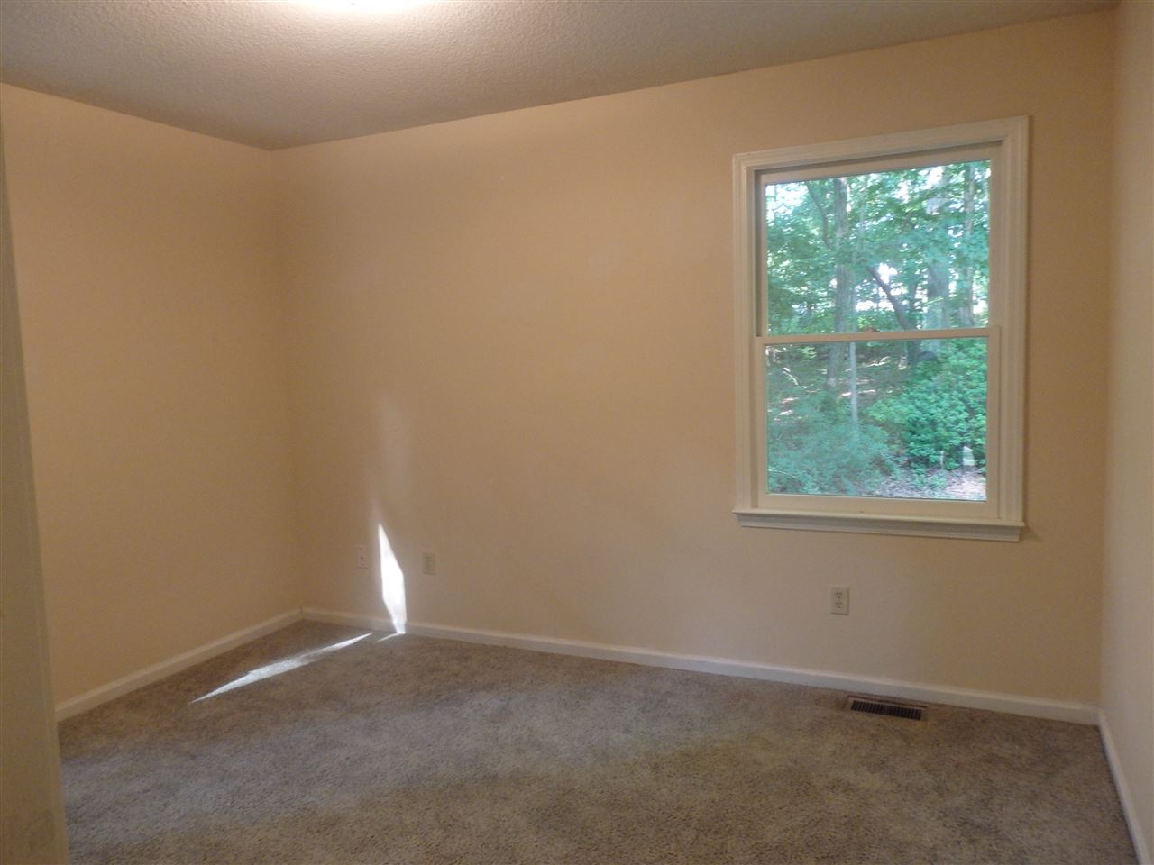 130 Whispering Pines Road Gaffney, SC 29341 - Photo 17 of 18
