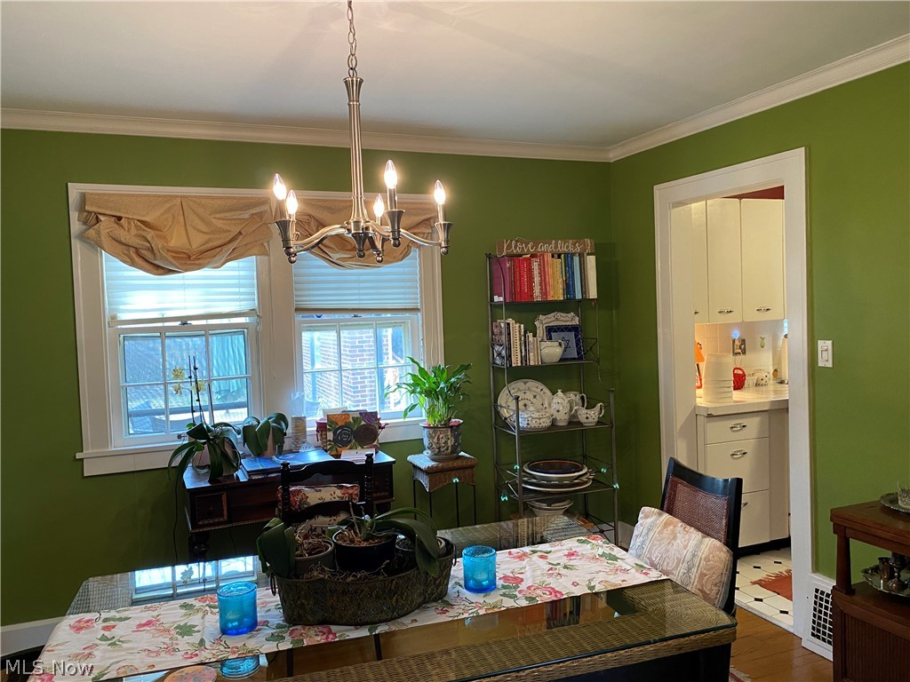 2404 Channing Road Cleveland, OH 44118 - Photo 6 of 35