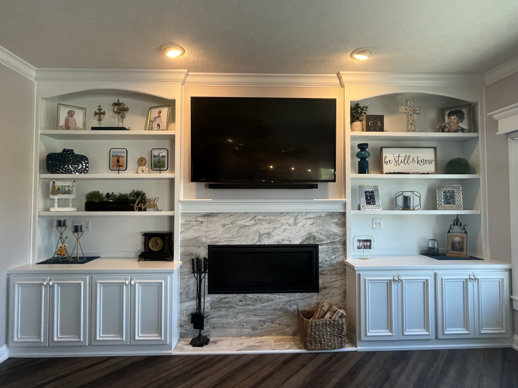12747 Harrold Point Road Wapella, IL 61777 - Photo 15 of 48 a living room with furniture and a fireplace