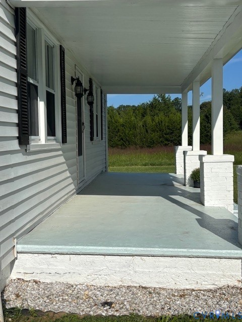 4337 Three Chopt Road Gum Spring, VA 23065 - Photo 4 of 23 front porch