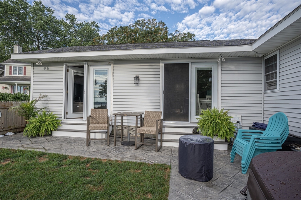 805 Pearse Road Swansea, MA 02777 - Photo 12 of 41 Gallery Image 12