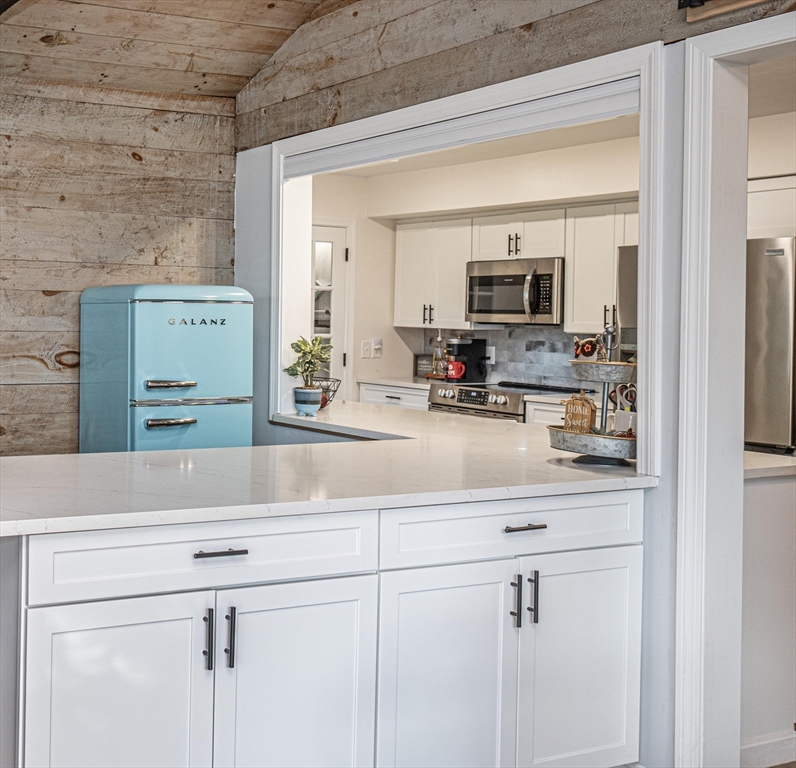 805 Pearse Road Swansea, MA 02777 - Photo 21 of 41 Gallery Image 21