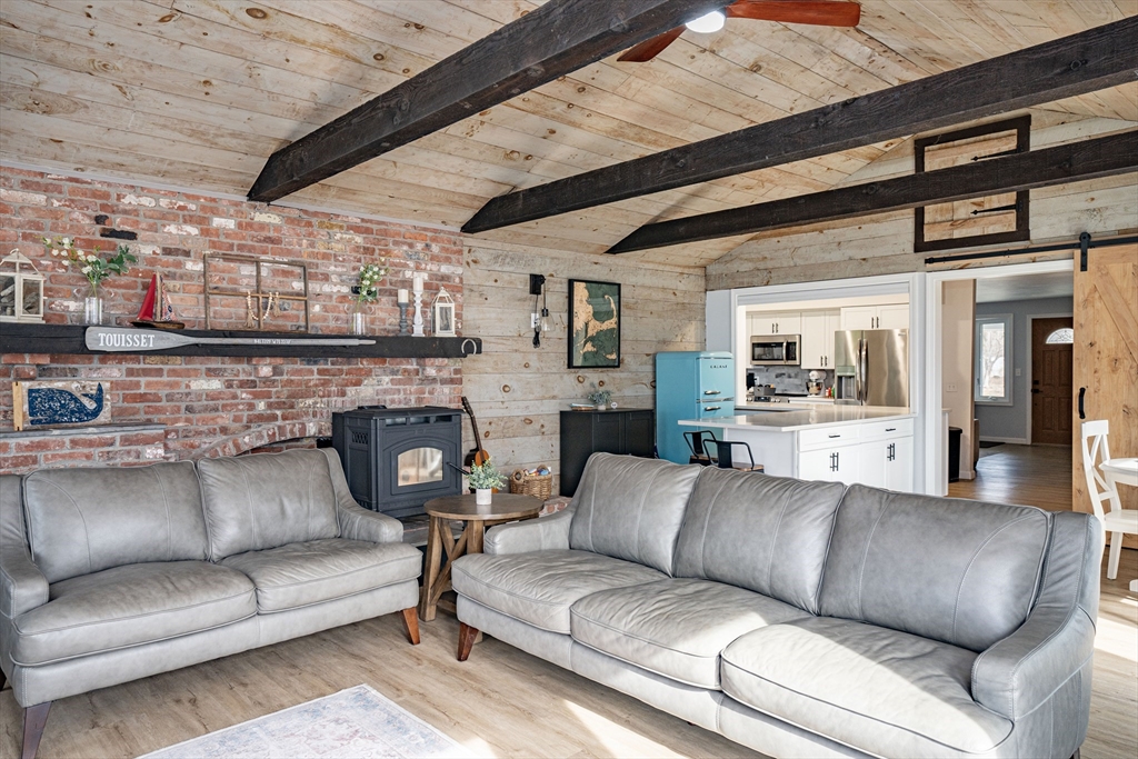 805 Pearse Road Swansea, MA 02777 - Photo 31 of 41 Gallery Image 31