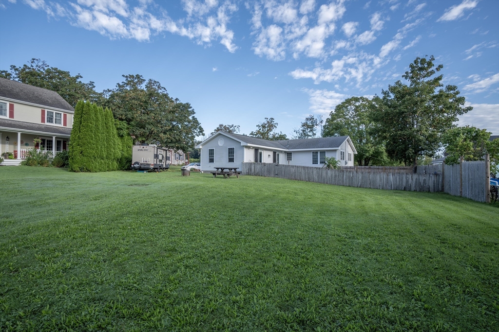 805 Pearse Road Swansea, MA 02777 - Photo 8 of 41 Gallery Image 8