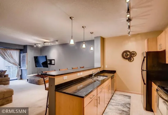 $1,550 | 7600 Lyndale Avenue South, Unit 226, Richfield, MN 55423