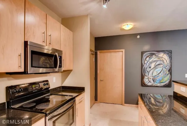 $1,550 | 7600 Lyndale Avenue South, Unit 226, Richfield, MN 55423