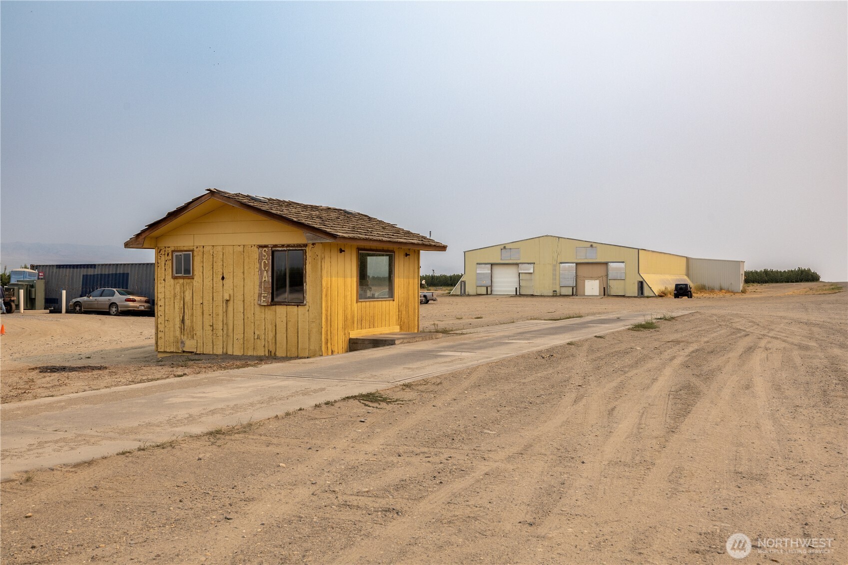 0 25th Road Southwest Mattawa, WA 99349 - Photo 8 of 10 a view of front of house with a yard