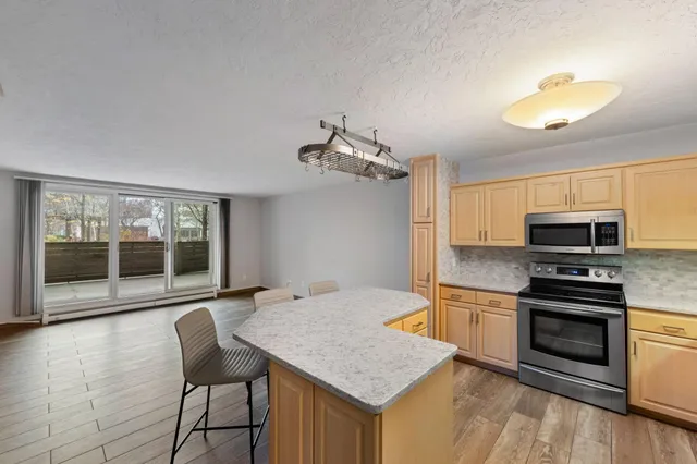 $2,295 | 1200 Nicollet Mall, Unit 218, Minneapolis, MN 55403