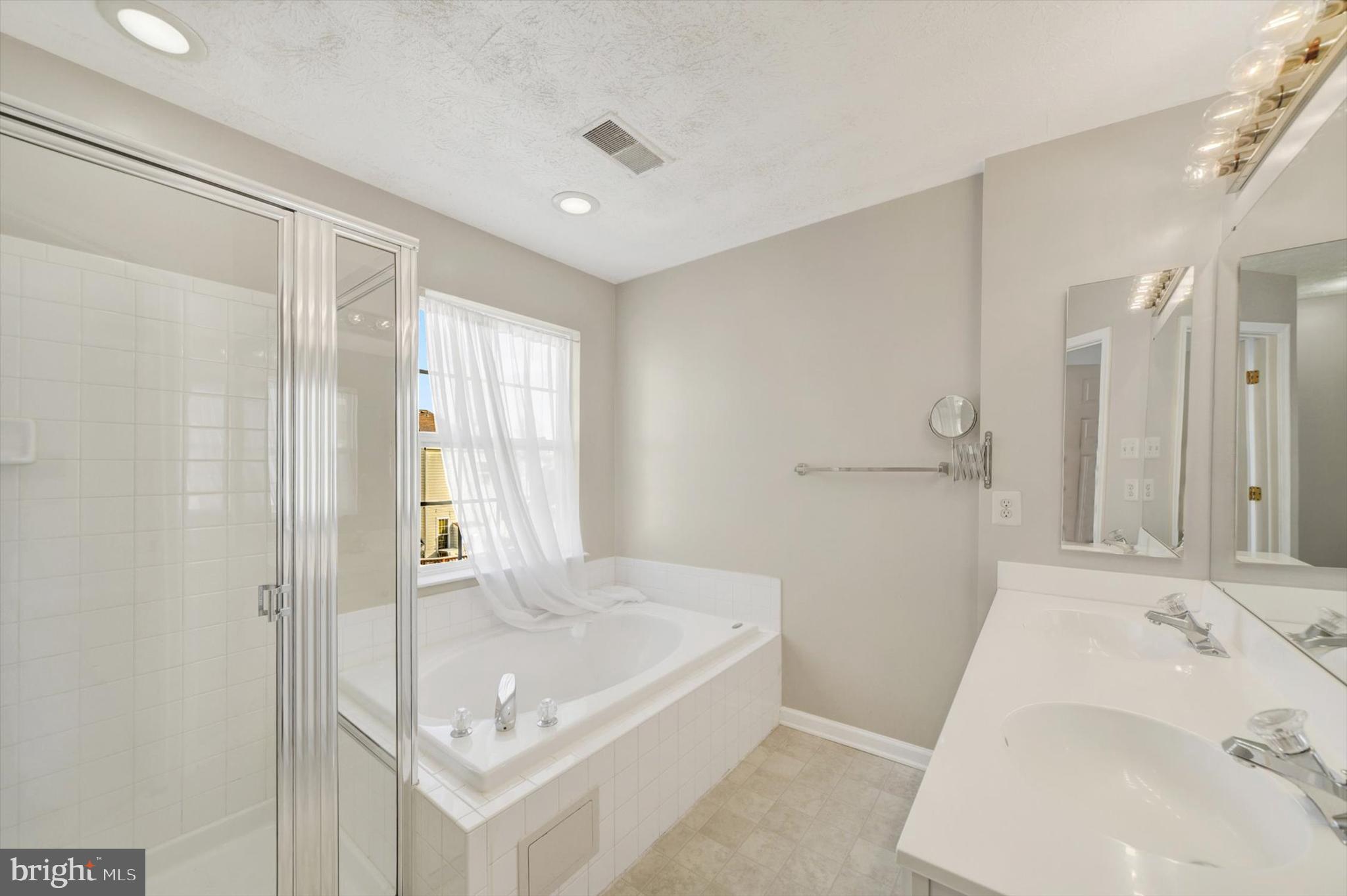 5032 Finsbury Road Rosedale, MD 21237 - Photo 15 of 36