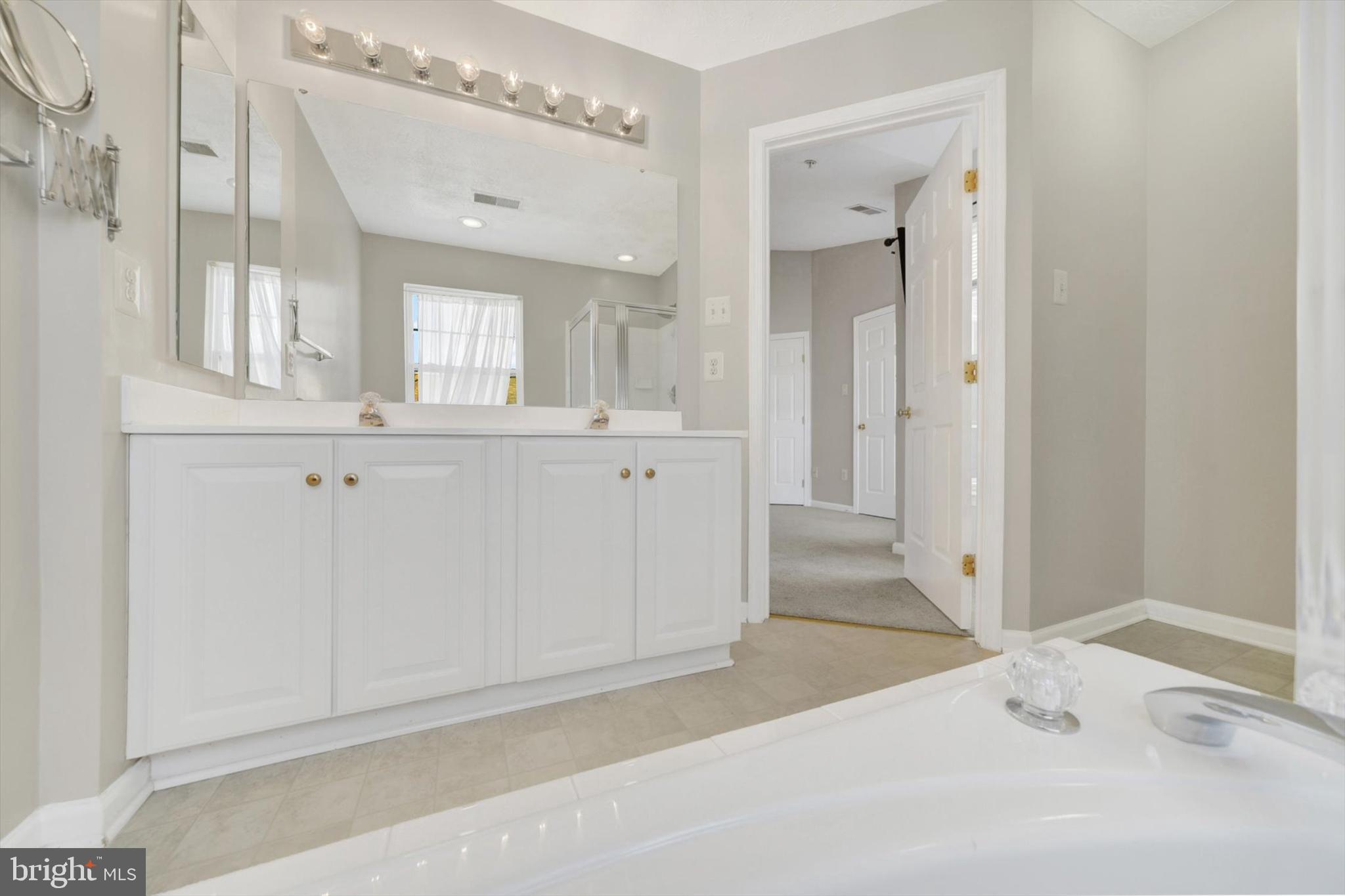 5032 Finsbury Road Rosedale, MD 21237 - Photo 17 of 36