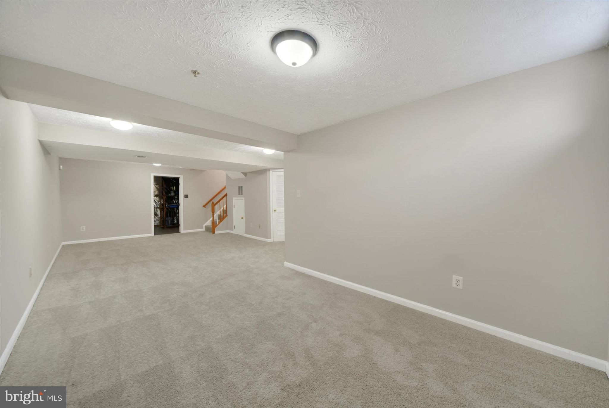 5032 Finsbury Road Rosedale, MD 21237 - Photo 23 of 36